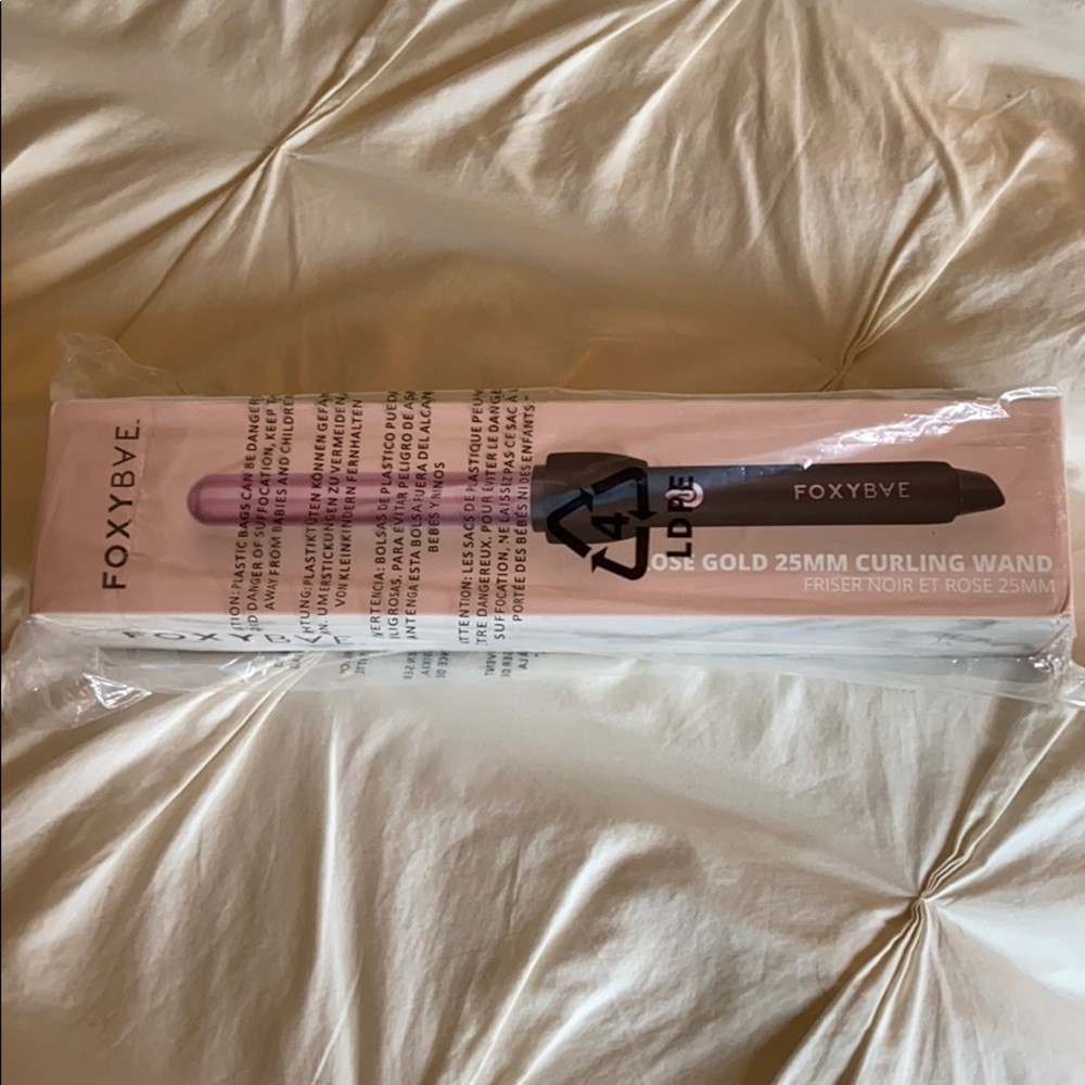 Foxy Bae rose gold 25mm curling wand